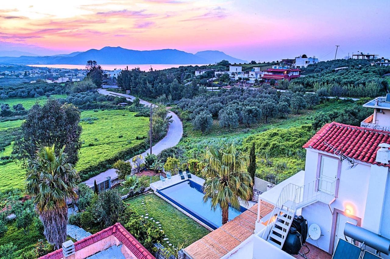 Cretan Mansion With Heated Swimming Pool Villa Jeorjúpoli Kültér fotó